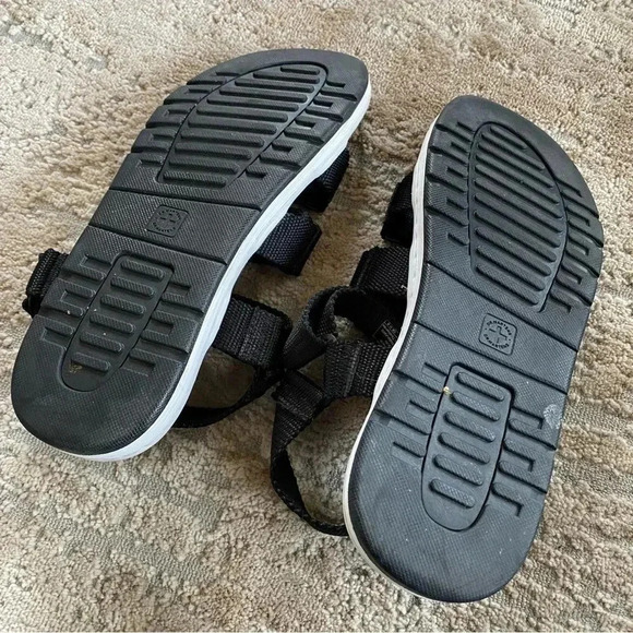 Dr. Martens Unisex Fusion 3 Maldon Strap Sandals SoftWair Strappy Black White - Picture 6 of 8